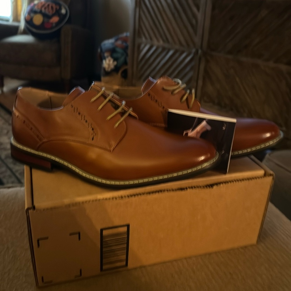 Men’s dress shoes